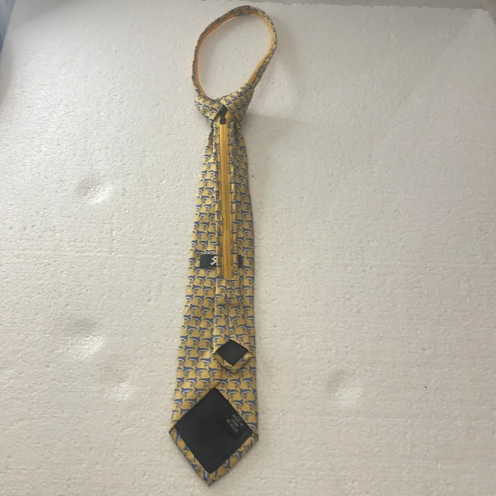 Y2K Stagg shark Pattern Zipper Tie yellow blue easy to put on takeoff adjustable